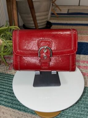 Vintage Coach Red Patent Leather Buckle Wallet | Hamptons Soho Small Trifold